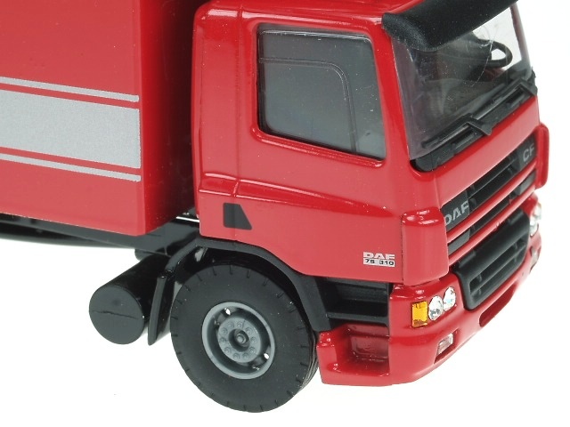 DAF 75CF Camion Caja cerrada Rojo Liontoys 1/50 