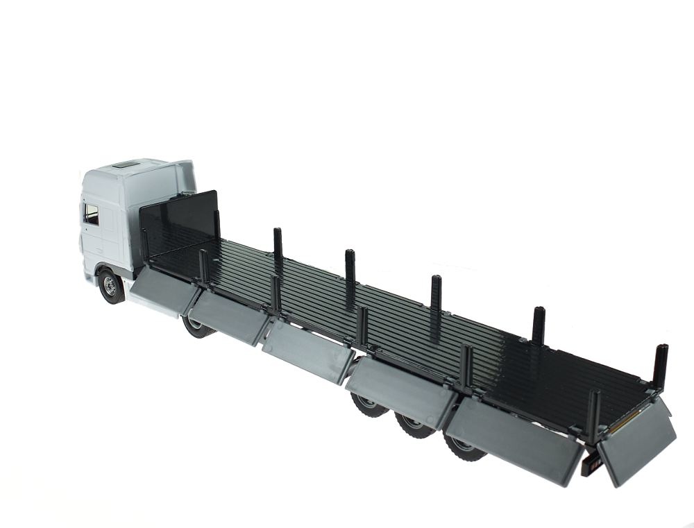 DAF 95 XF Cabina alta con trailer Joal 345 escala 1/50 