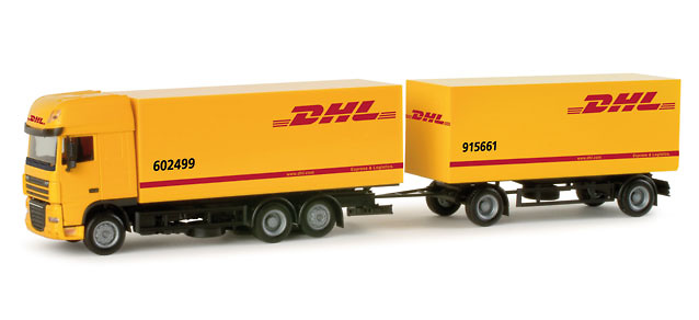 DAF XF 105 SSC interchangeable box trailer 