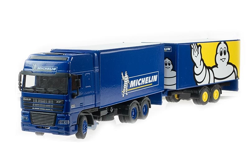 DAF XF Camion doble trailer, Joal 1/50 369 