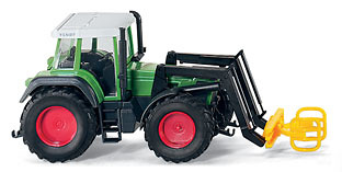 FENDT Favorit 926 con acc. para coger balas de heno, Wiking 1/87 
