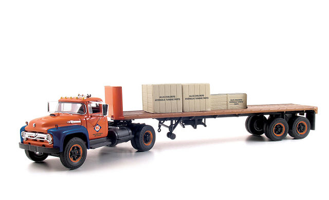 Ford F-800 con trailer plataforma y carga, First Gear 1/50 3233 