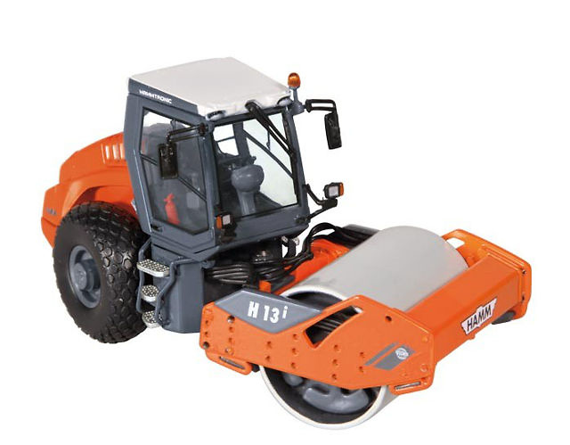 NZG ロードローラー HAMM H7i 1/50 （Amazon.co.jp: NZG HAMM