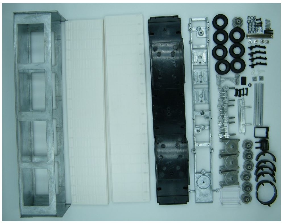 Kit remolque metálico con cortina lateral de 3 ejes Tekno 79605 escala 1/50 