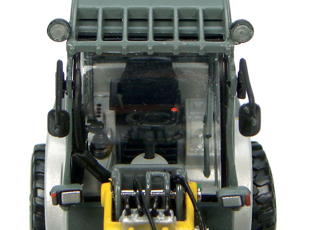 04 