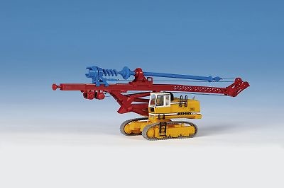 LIEBHERR 974 con equipo de perforación KIT KIBRI 1/87 