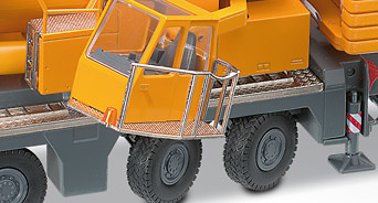 LIEBHERR LTM 1300/1 Grua Autopropulsada Conrad 1/50 