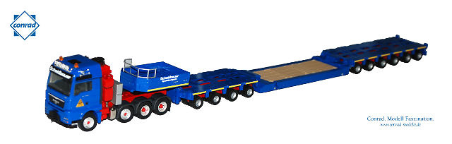 MAN TGX XXL 8x4 con Goldhofer semiremolque cama baja 10 ejes, Conrad 1/50 
