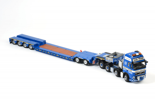 MAR-TRAIN Nooteboom Euro 4-axle + ID 2-axle + Volvo 8x4 Wsi Models 520.15.93 escala 1/50 