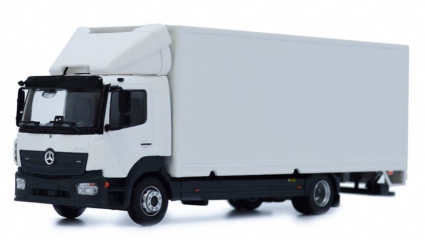 Miniatura camion Mercedes Actros Atego Marge Models 2026 escala 1/50 