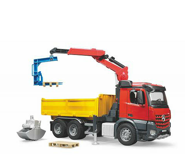 Mercedes Arocs volquete con grua y accesorios Bruder 03651 escala 1/16 