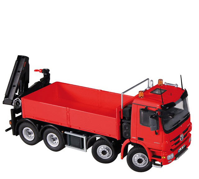 Mercedes Benz Actros 8x4 rojo con grua Nzg Modelle 920/10 escala 1/50 