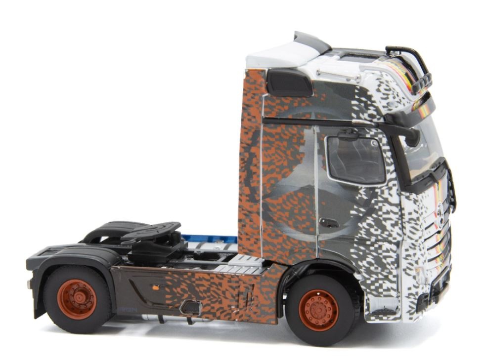 Minatura camion Mercedes-Benz Actros Gigaspace - Iron Imc Models 33-0150 escala 1/50 