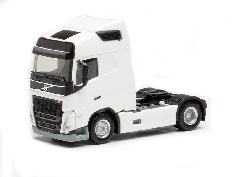 Camion Volvo FH Globetrotter Herpa 313605 escala 1/87 