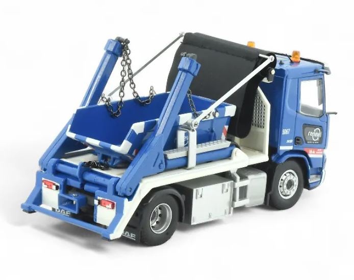 Miniatura camion DAF XD con portacontenedor Tekno 87547 escala 1/50 
