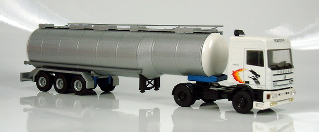 Pegaso Troner Cabeza Tractora Blanca, Lion Toys 1/50 