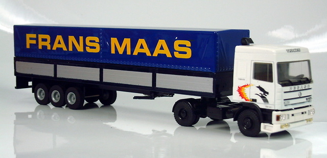 Pegaso Troner Cabeza Tractora Blanca, Lion Toys 1/50 