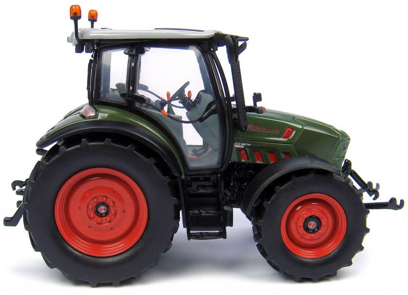 Tractor Hürlimann XM 120 Universal Hobbies 4227 escala 1/32 