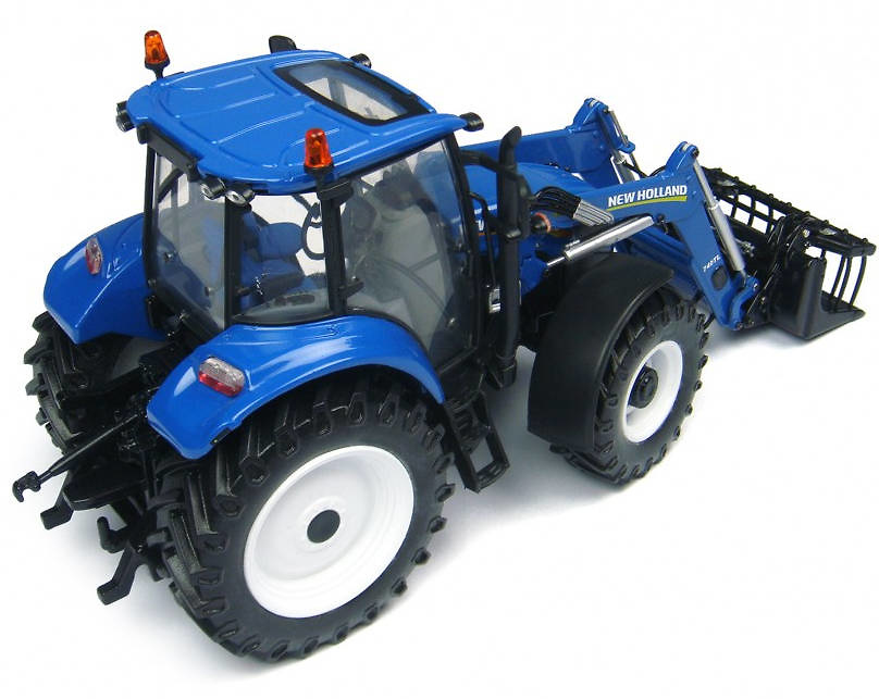 Tractor New Holland T5.115 with 740TL loader Universal Hobbies 4274 escala 1/32 
