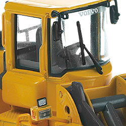 VOLVO L220E Pala Cargadora Motorart 1/50 