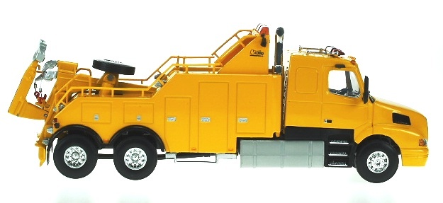 VOLVO NH12 Grua Liontoys 1/50 