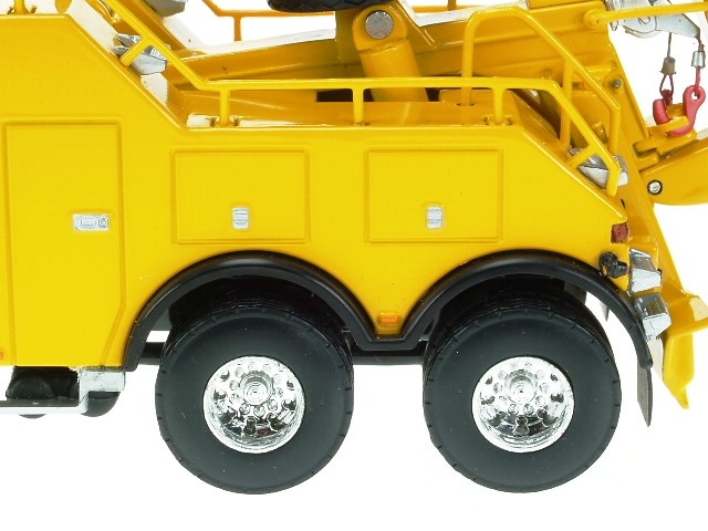 VOLVO NH12 Grua Liontoys 1/50 