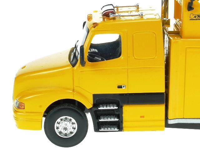 VOLVO NH12 Grua Liontoys 1/50 