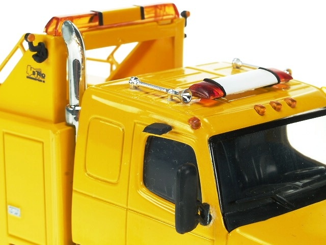VOLVO NH12 Grua Liontoys 1/50 