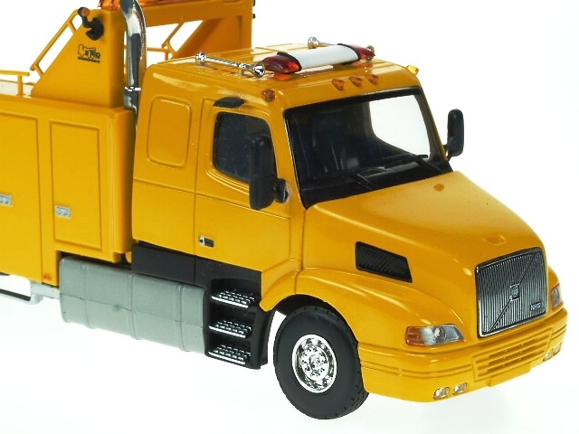 VOLVO NH12 Grua Liontoys 1/50 