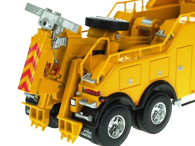 VOLVO NH12 Grua Liontoys 1/50 