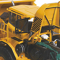 Volvo A40D Dumper Articulado, Motorart 1/50 