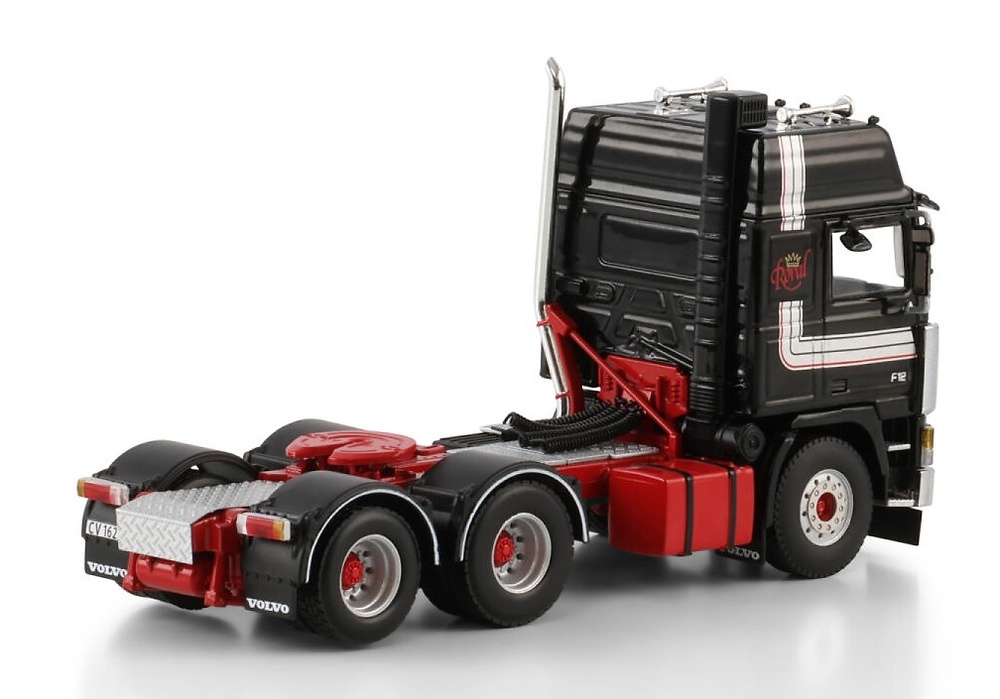 Volvo F12 Globetrotter - Royal Editon Wsi Models 4693 escala 1/50 