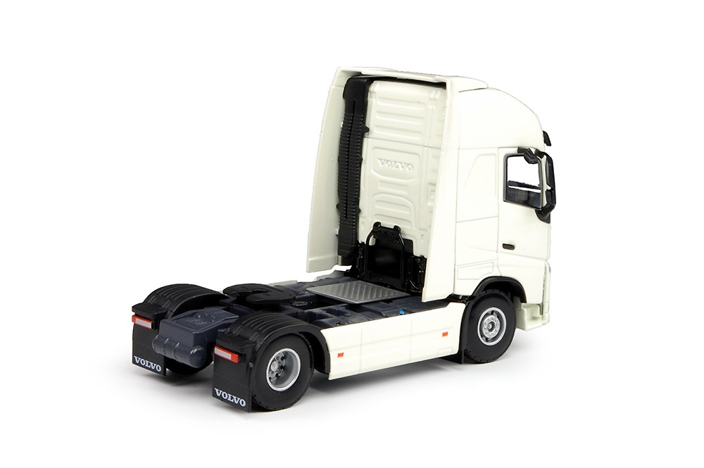 Volvo FH04 Globetrotter blanco, Lion Toys 21536 escala 1/50 