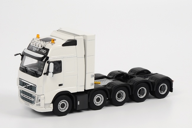 VOLVO FH3 Globetrotter XL 10x4 FH16 700 VOl018, WSI Collectibles 1/50 1095 