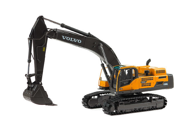 Excavadora Volvo EC480D Motorart 300032 escala 1/50 
