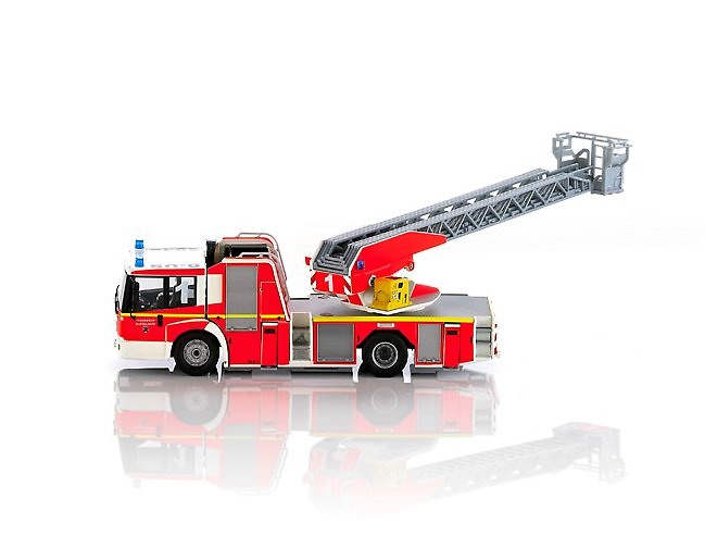 Feuerwehr - Drehleiter L32 Metz (MB Econic), Wiking 1/43 043102 