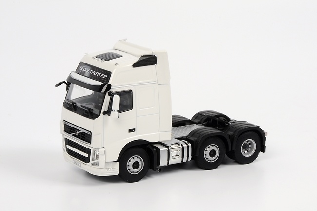 VOLVO FH3 Globetrotter XL 6x2  WSI Collectibles