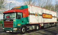 Modell Scania serie 4 +  Kühlauflieger Cabrera Wsi Models 01-4324 Maßstab 1:50